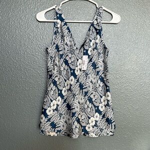 || Abigail Borg for J. Crew || 100% Silk• V-Neck Floral• Size 00 •  NWT coquette